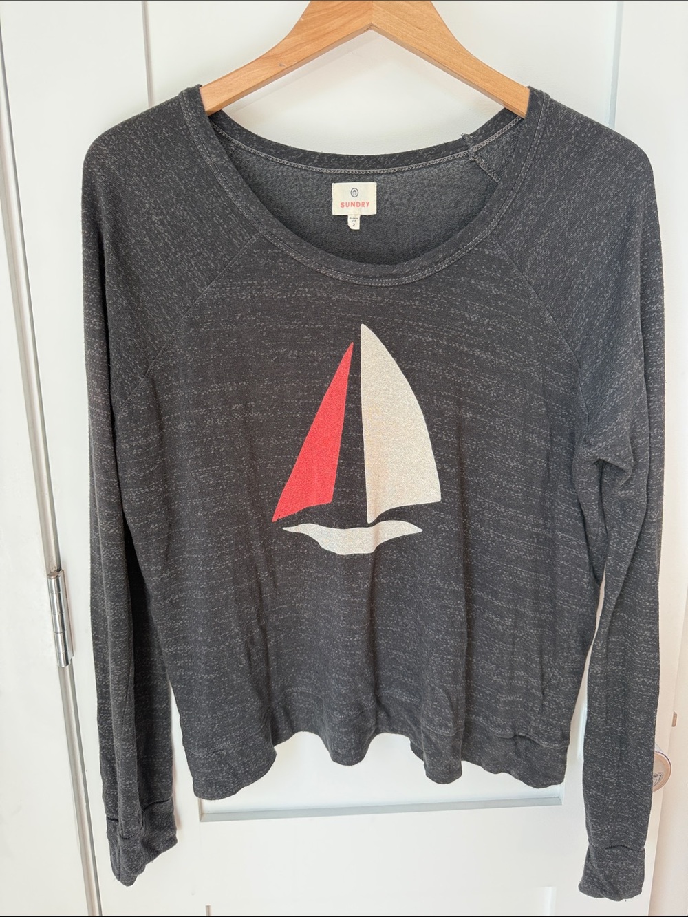 Sundry Charcoal Red Cream sailboat Top Medium
